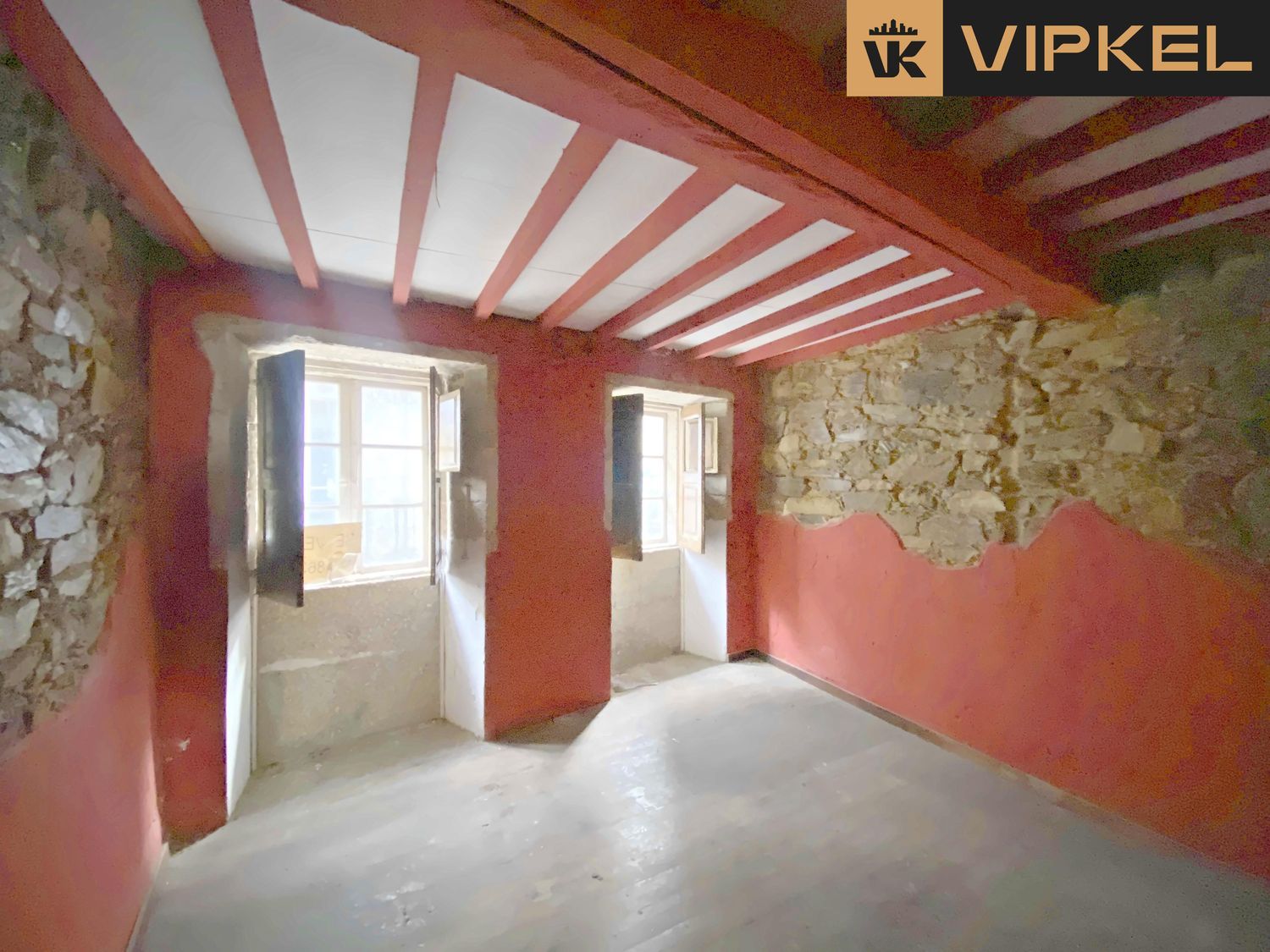 Building for sale in Santiago de Compostela, Spain