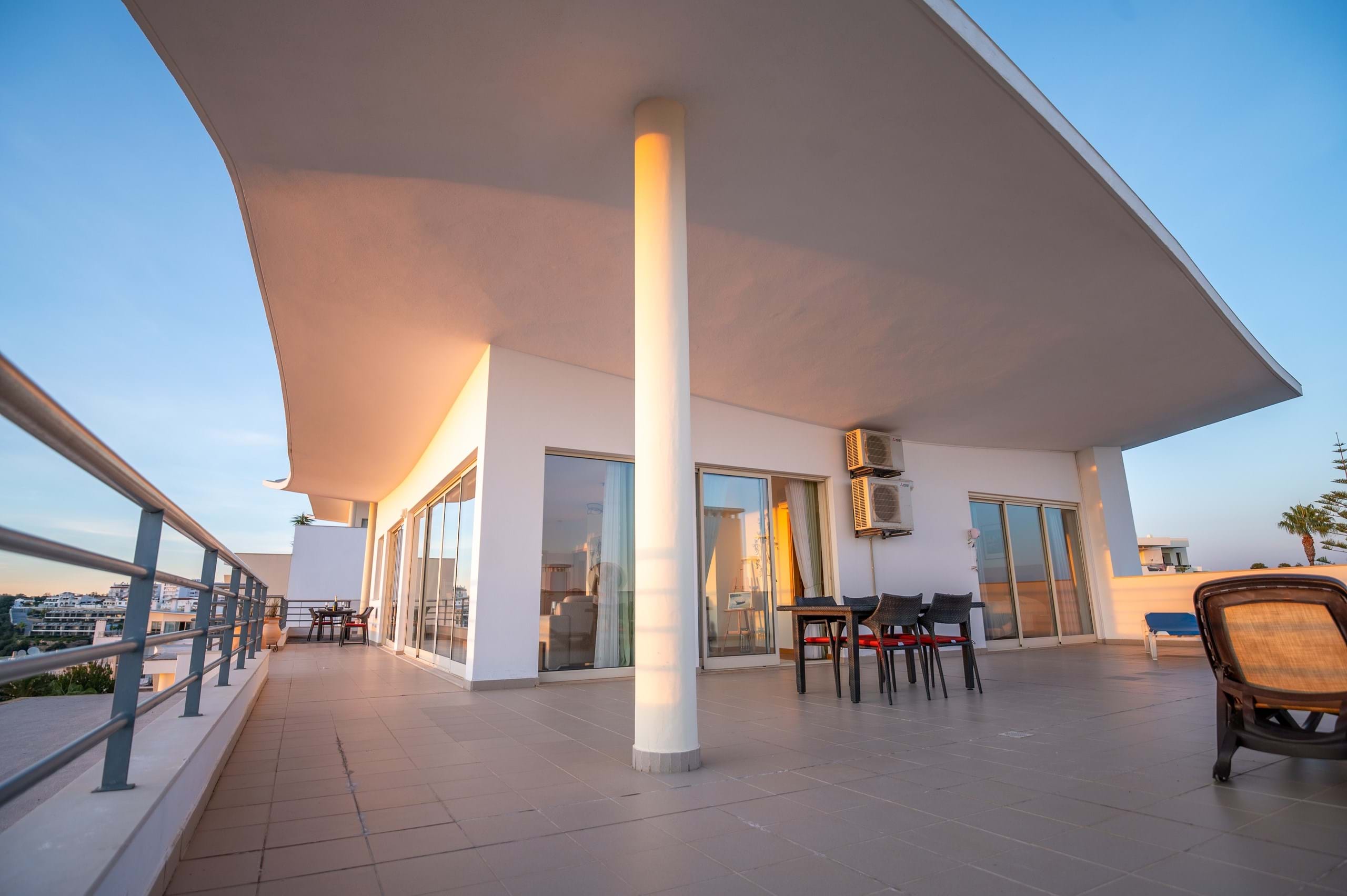 Unique penthouse with panoramic sea views