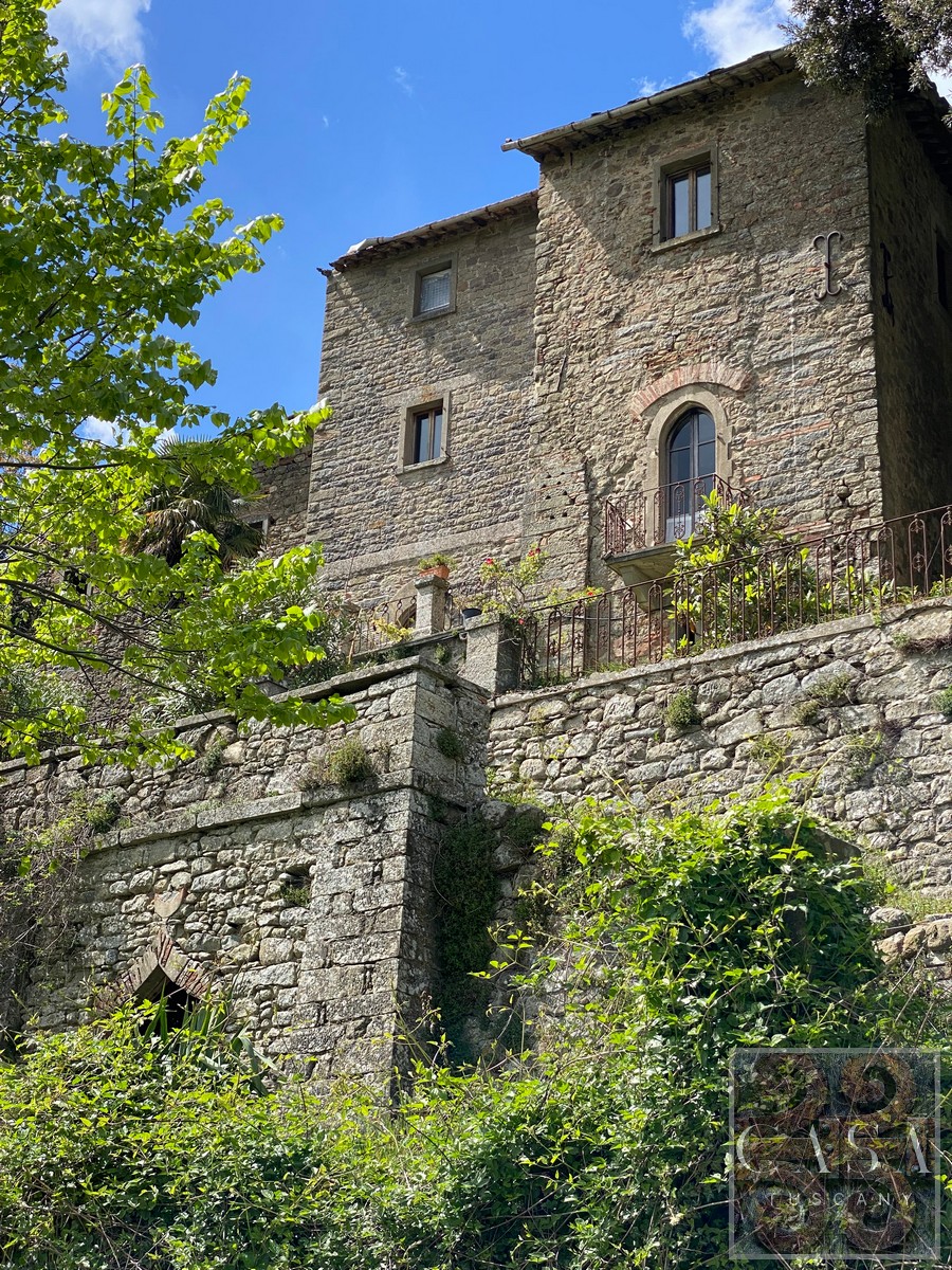 Historic Castle with Chapel for sale near Cortona
