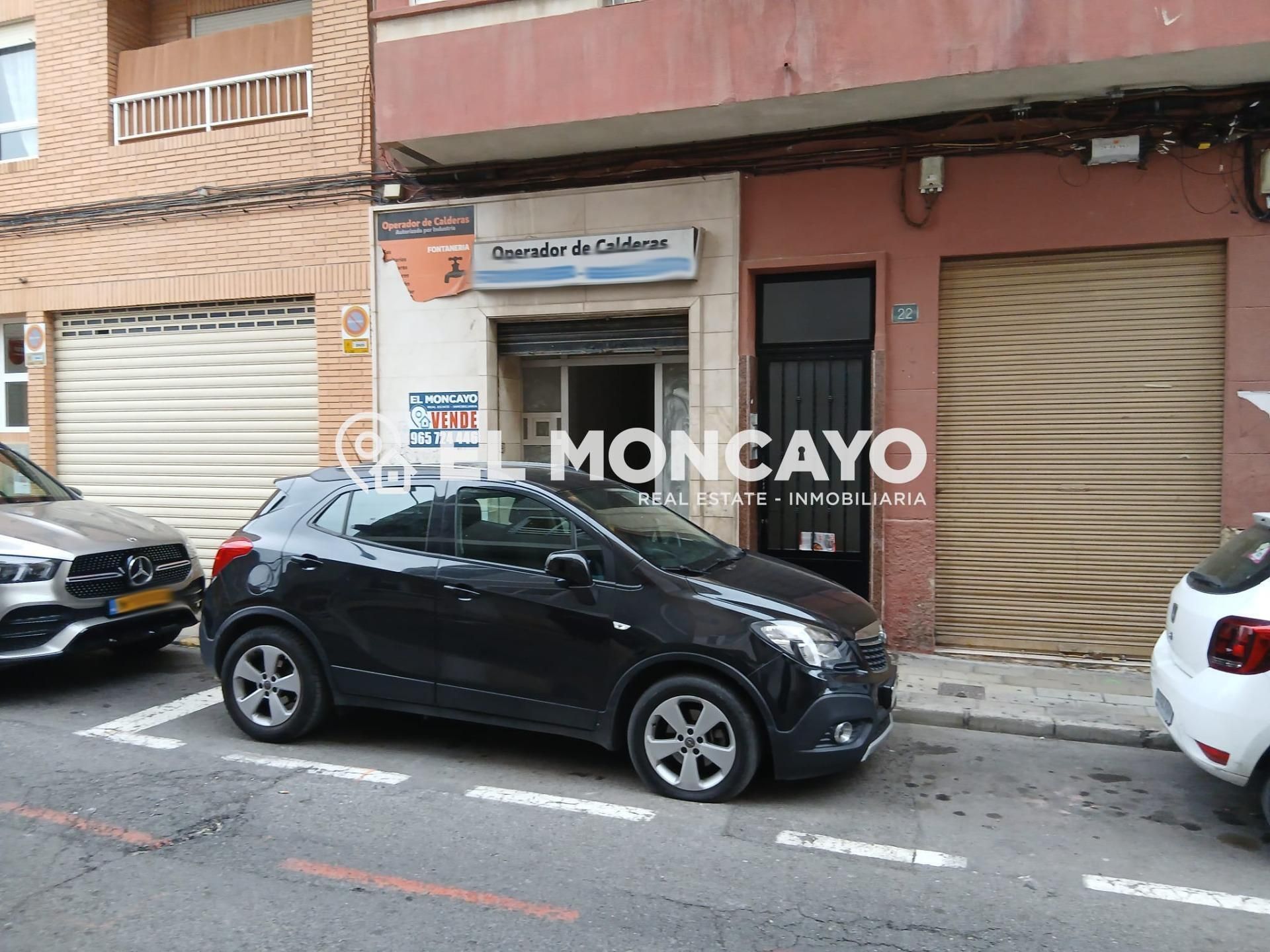 Commercial for sale in Alicante, Spain