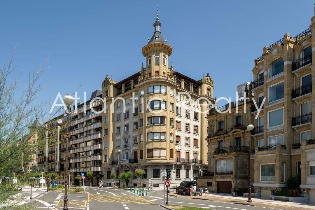 Condo for sale, Centro (Donostia / San Sebastián, Spain)