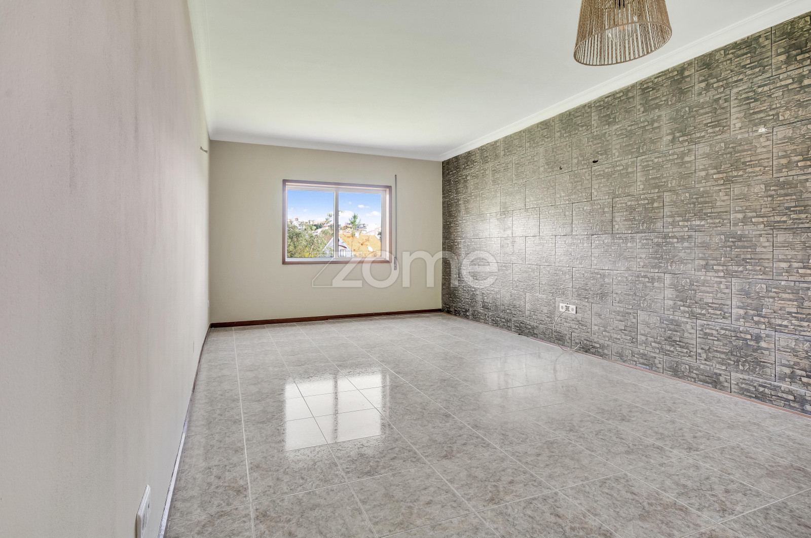 Condo for sale in Fânzeres, Portugal