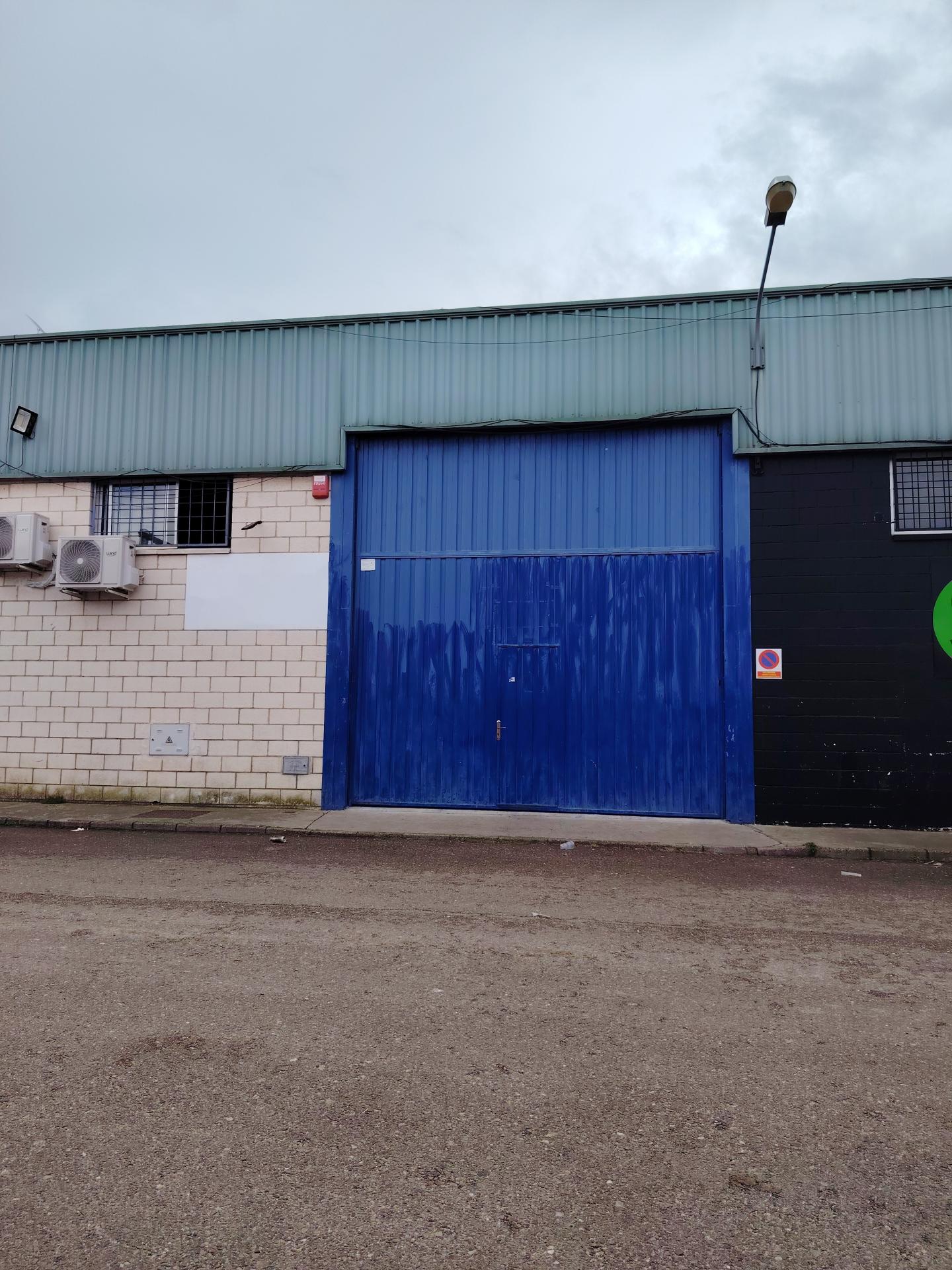 Building for sale in Badajoz, Spain