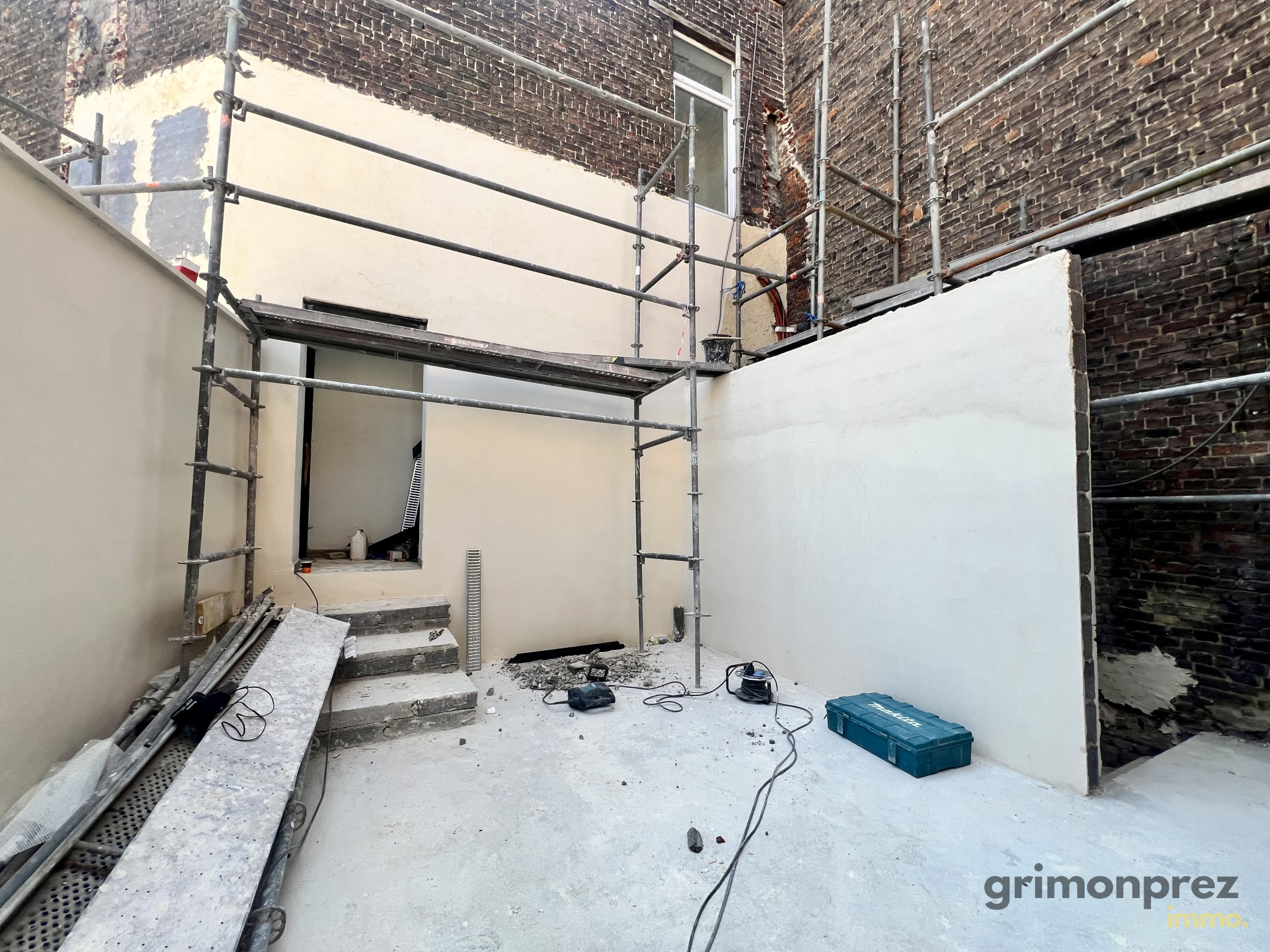 3 CADASTRAL LOTS - SPECIAL INVESTMENT BUILDING FOR INVESTORS