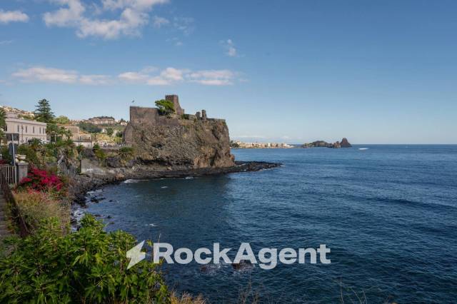 Home for sale, Via Vicario Nicolosi, 14 (Aci Castello, Italy)