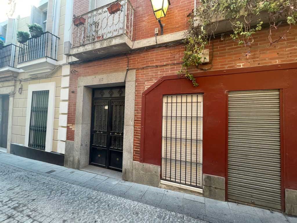 Charming 3-Bedroom Home in Extremadura - Great Investment Opportunity