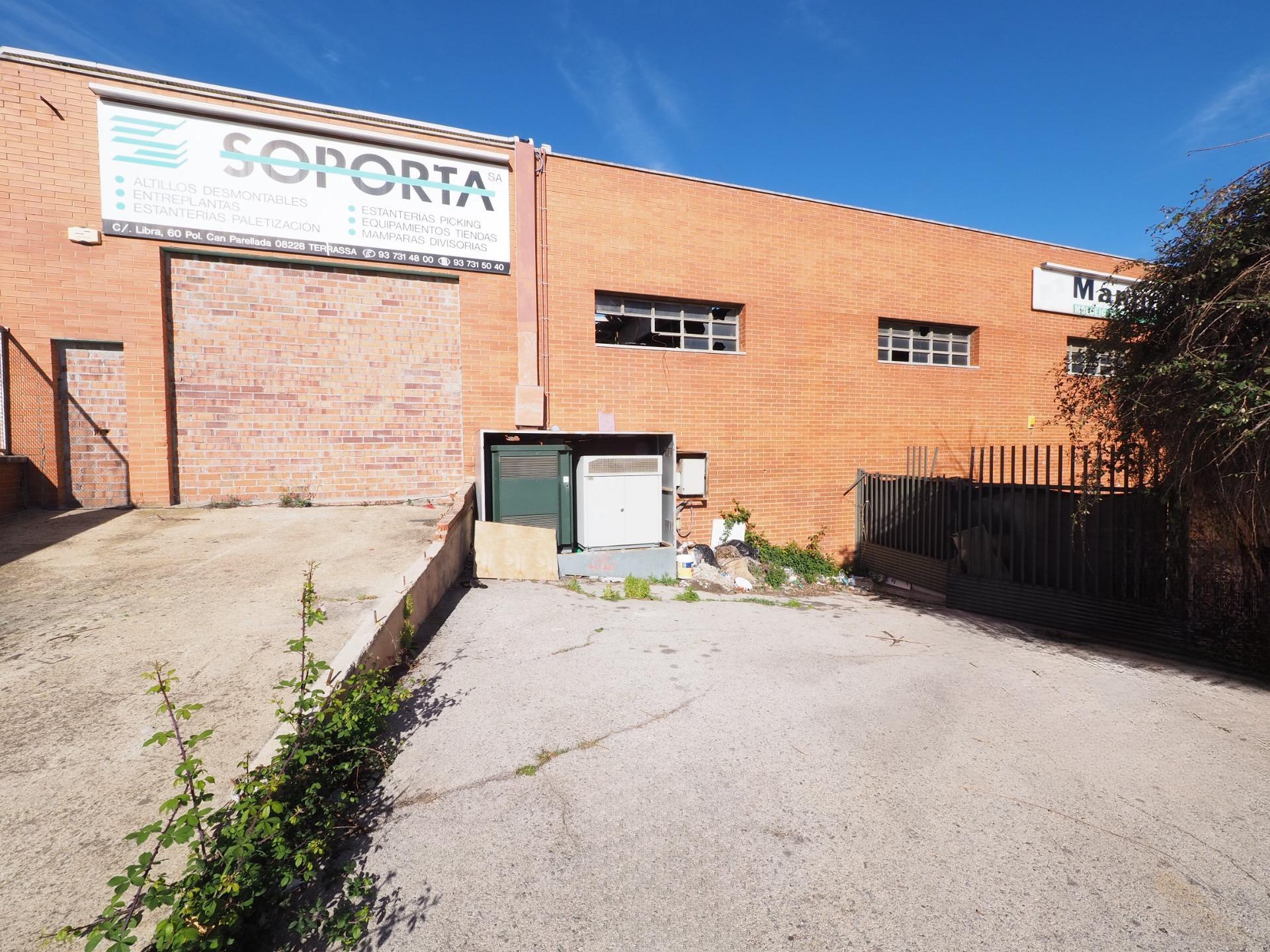 INDUSTRIAL WAREHOUSE FOR SALE IN TERRASSA, CAN PARELLADA AREA