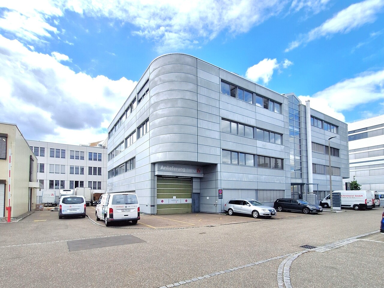 Büro- und Gewerbeliegenschaft mit Aufstockungspotenzial im Kägen