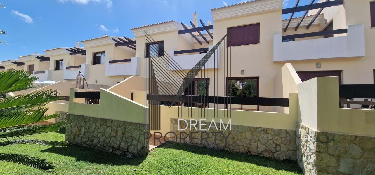 2+1 bedroom villa in private condominium in Vila Sol