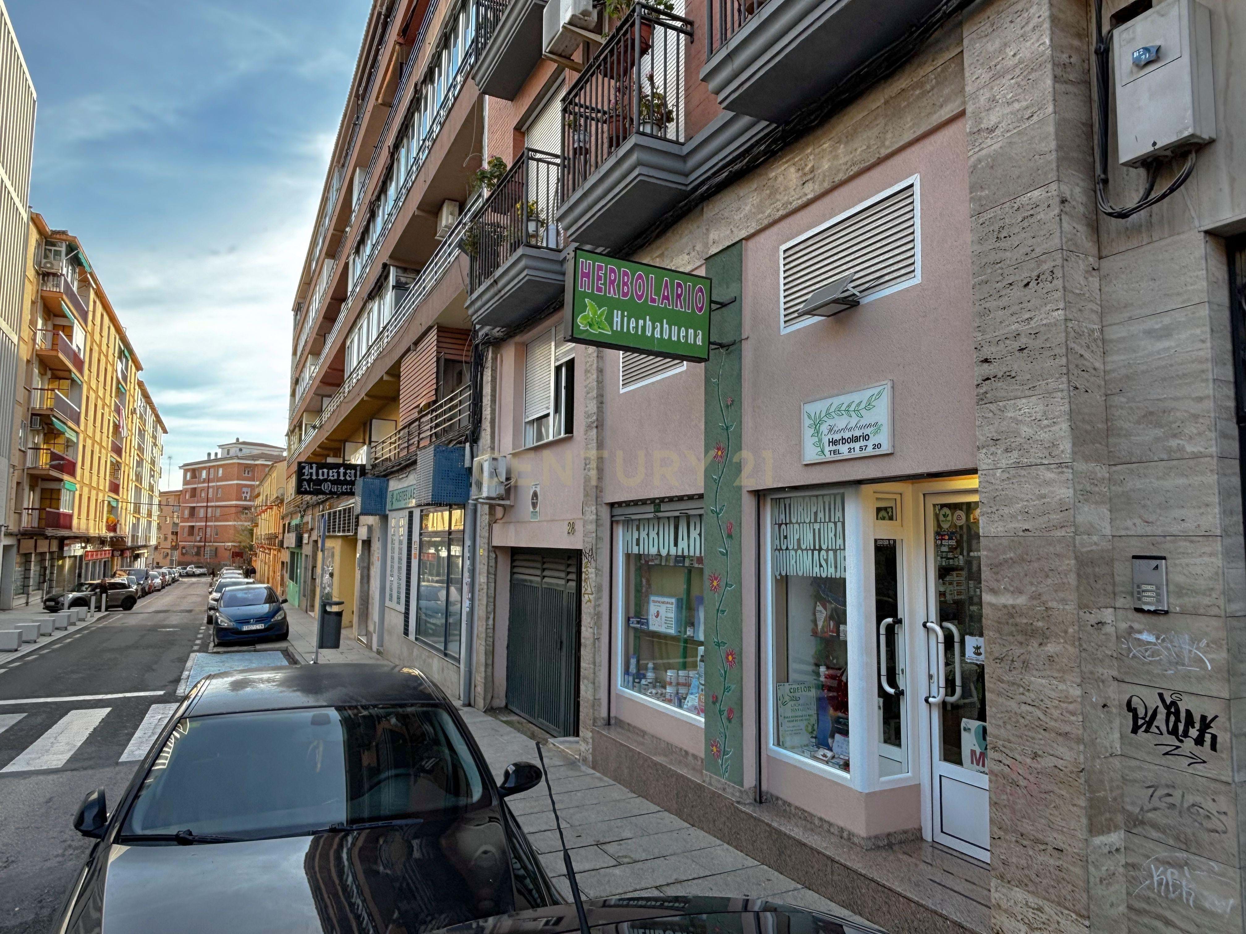 Commercial premises for sale in Cáceres – Camino Llano Street