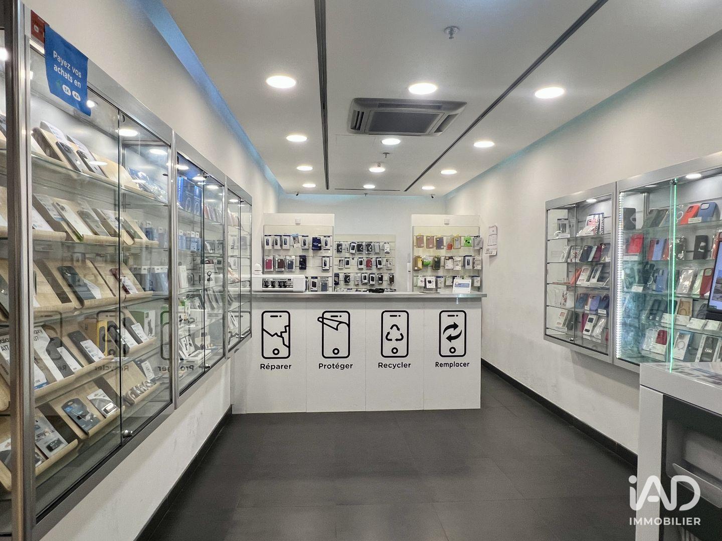 Building for sale in Marseille, France