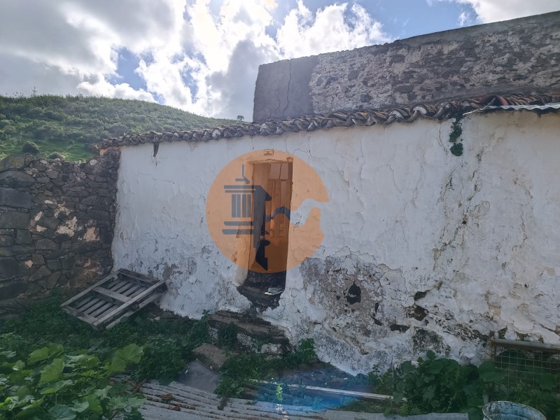 LAND WITH 85,380 M2 - WITH RUINS - POSSIBILITY OF CONSTRUCTION - HOUSING - TOURISM - BUNK BED - CASTRO MARIM - ALGARVE