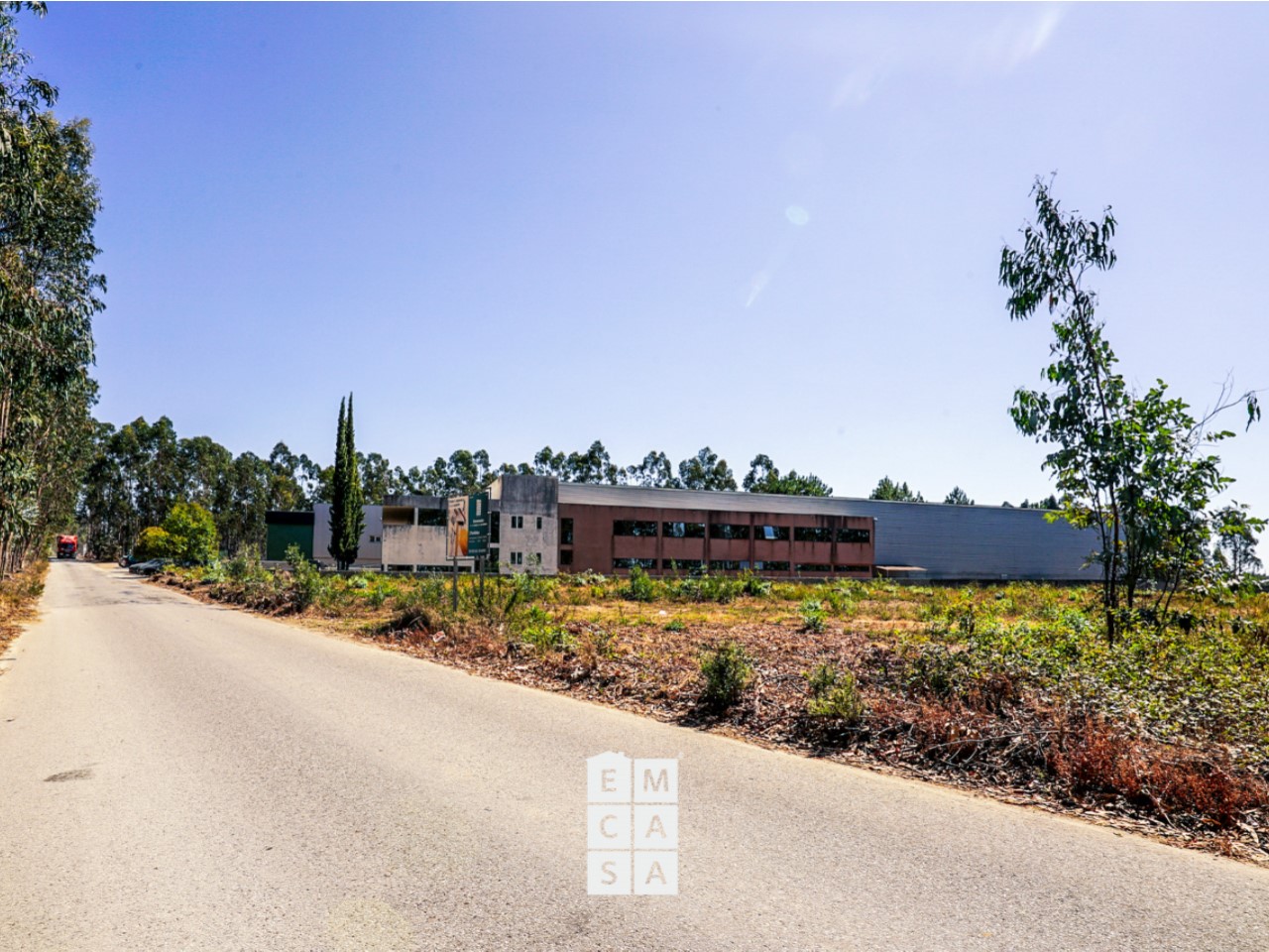 Building for sale, Aveiro, Oliveira de Azeméis, Loureiro, Portugal (Oliveira de Azeméis, Portugal)