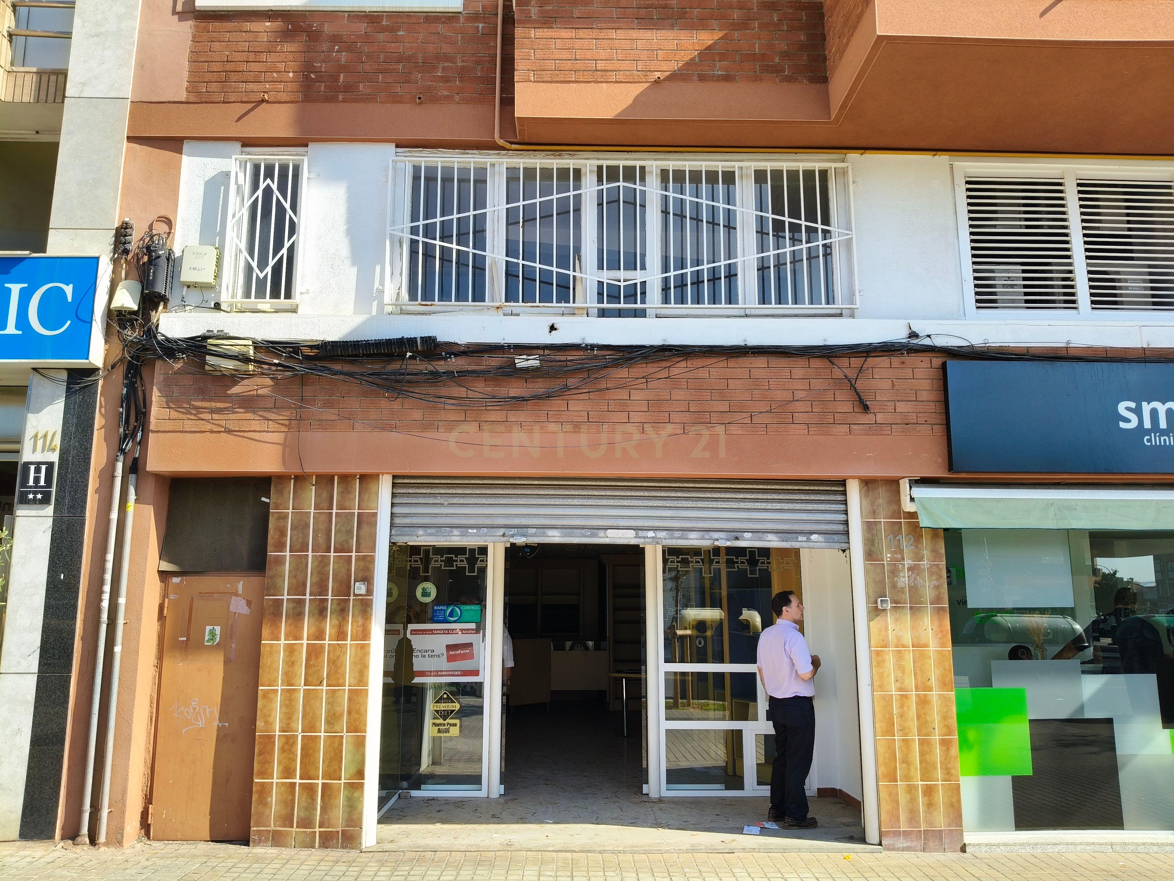 Commercial for sale in Sabadell, Spain