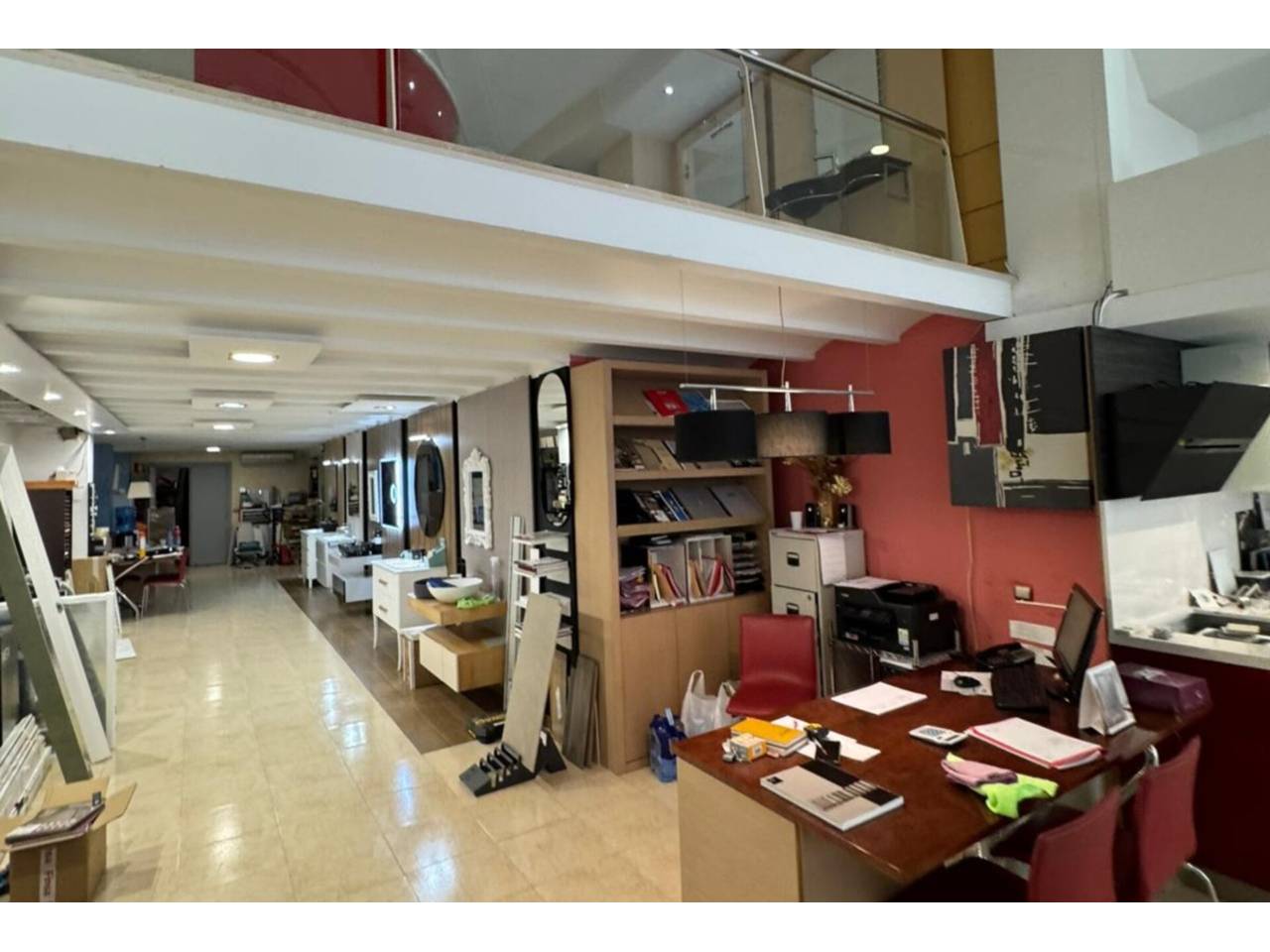 Spacious renovated commercial space in Republica Argentina, Gandia