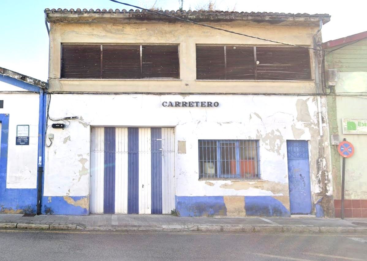 Building for sale in Oviedo, Spain