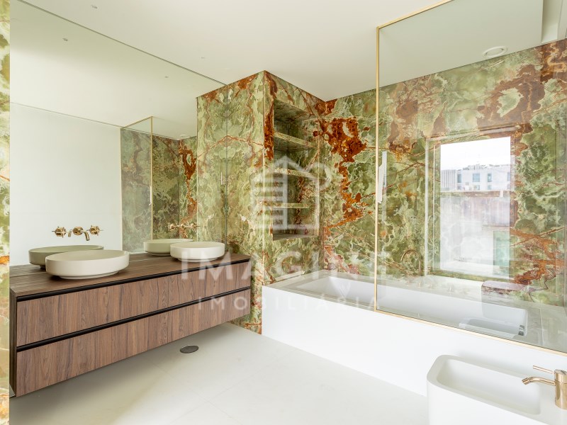 Luxury apartments in Cascais T2 and T3 Luxury Duplex in the Historic Center