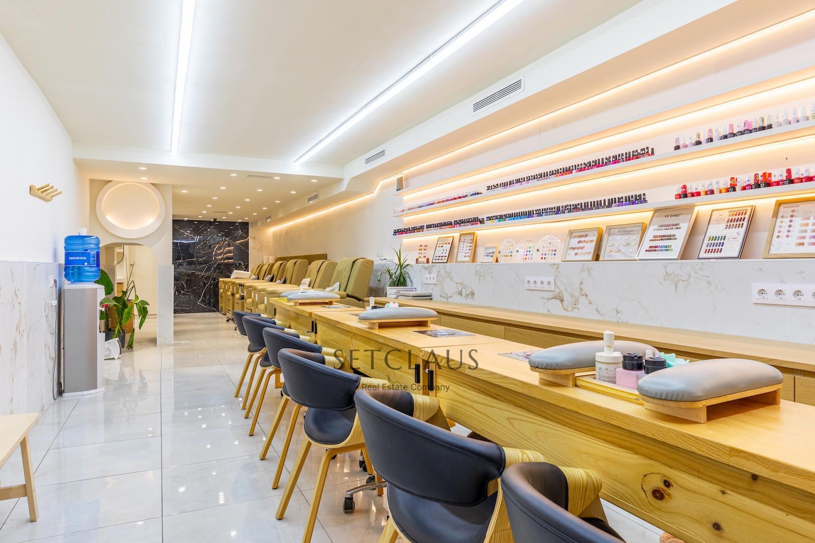 Commercial for sale in Barcelona, Spain