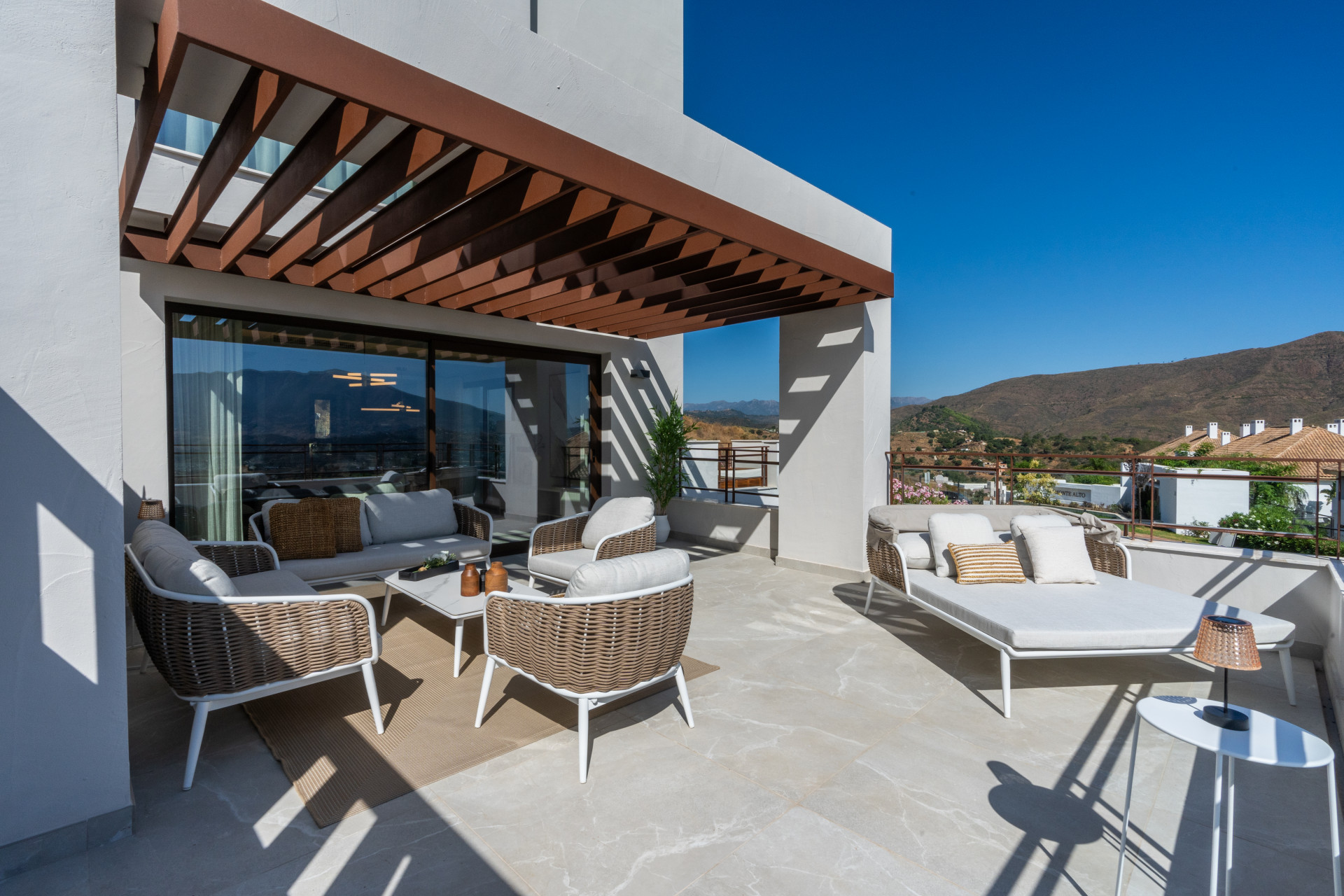 Your Gateway to Exclusive Golf Living and Seamless Property Ownership on the Costa del Sol