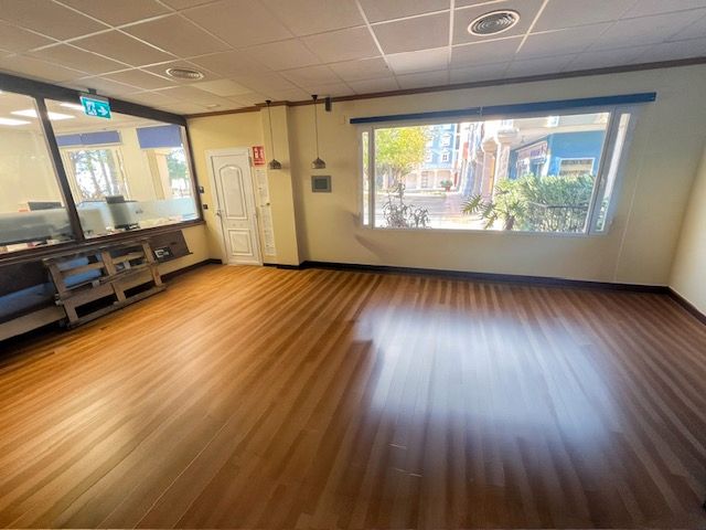 Commercial for sale in Mutxamel, Spain