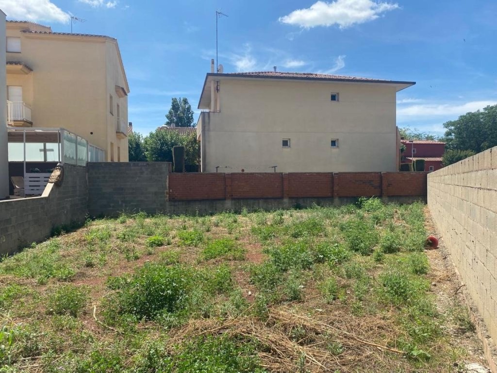 Residential land For sell in Figueres in Girona