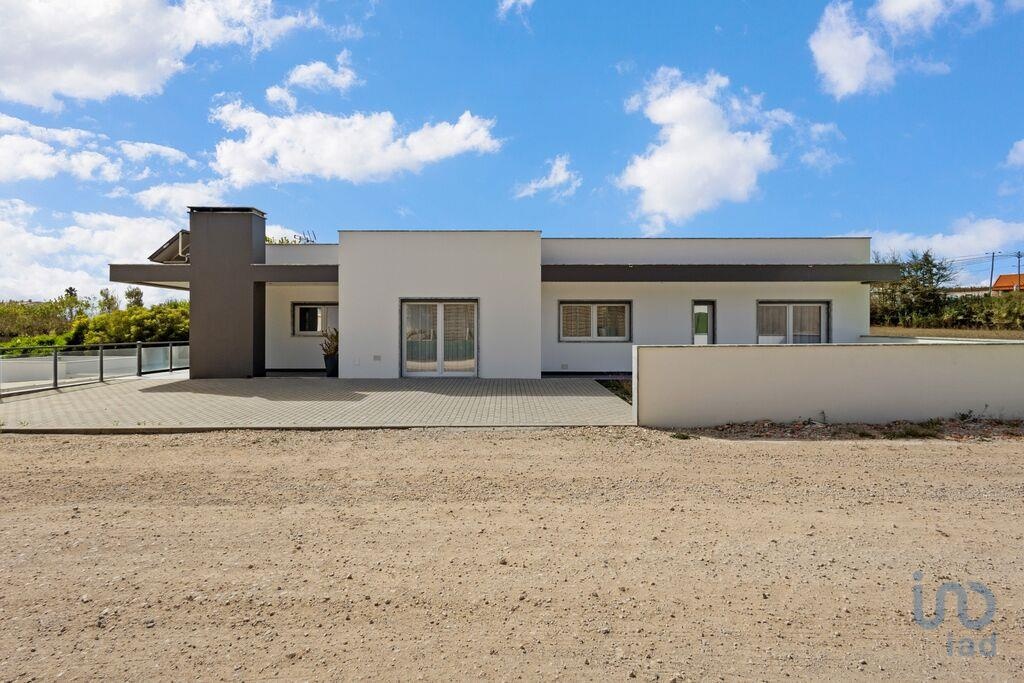 House/villa T4 in Lourinhã e Atalaia of 451,00 sq m