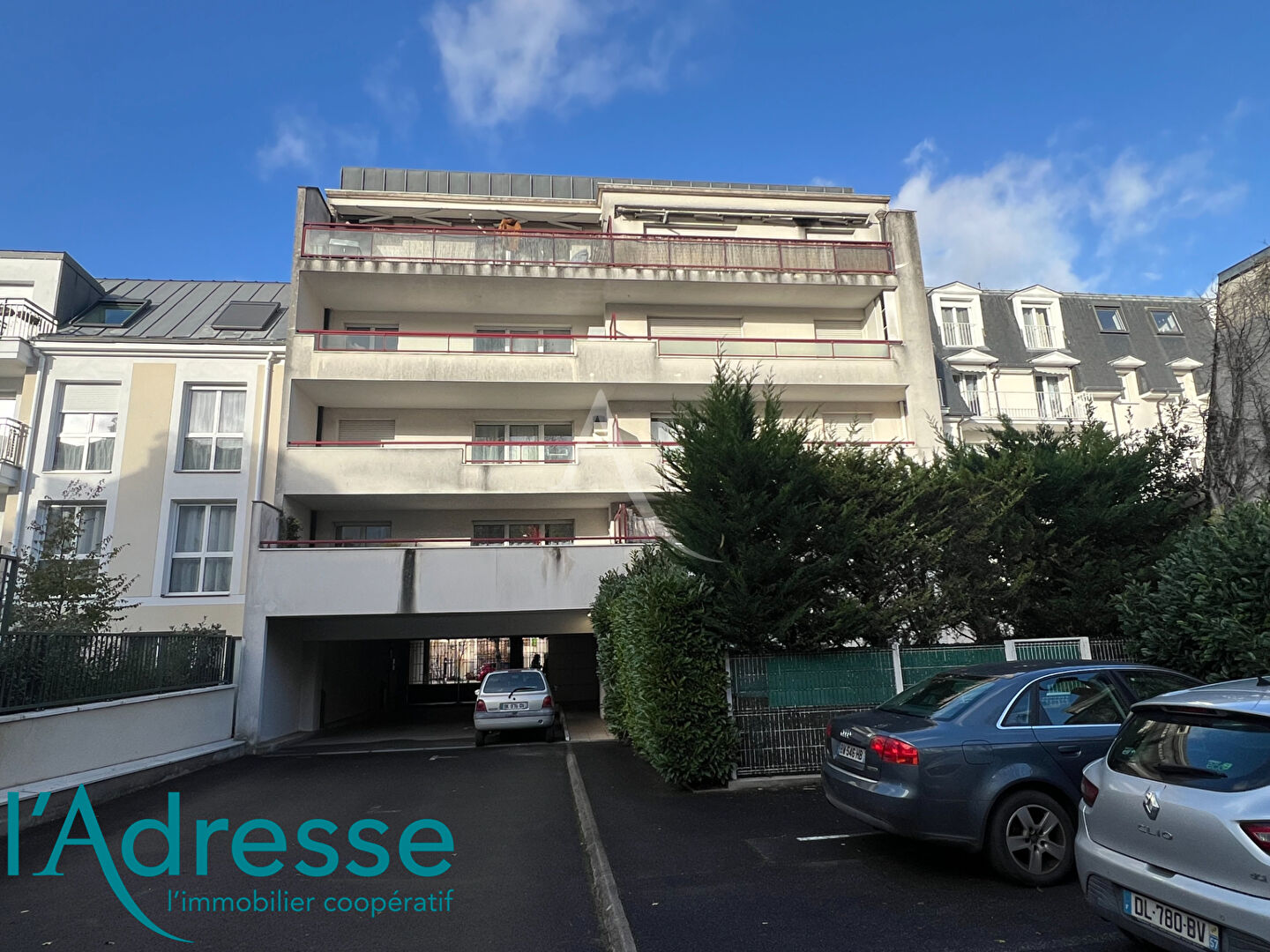 Condo for sale in Noisy-le-Grand, France