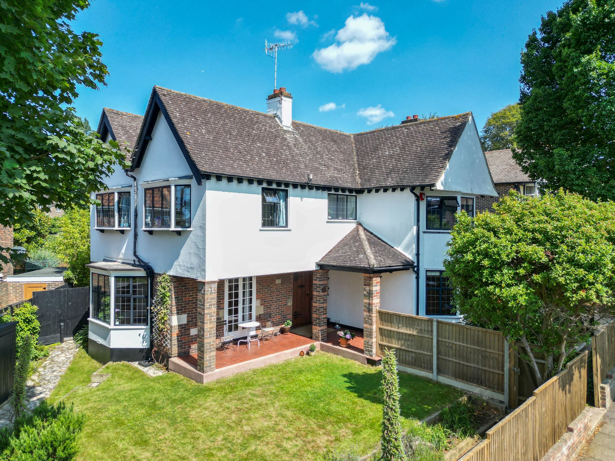 Detached House: for sale in Hove