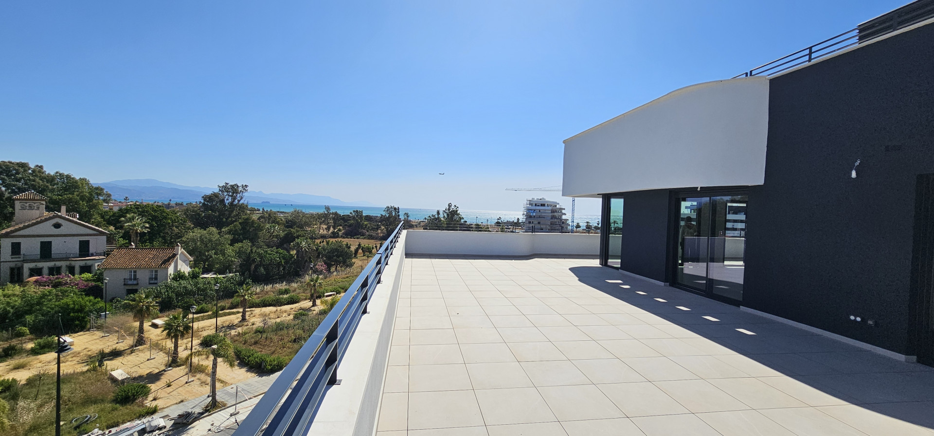Four-Bedroom Penthouse with Panoramic Views in Los Alamos, Torremolinos