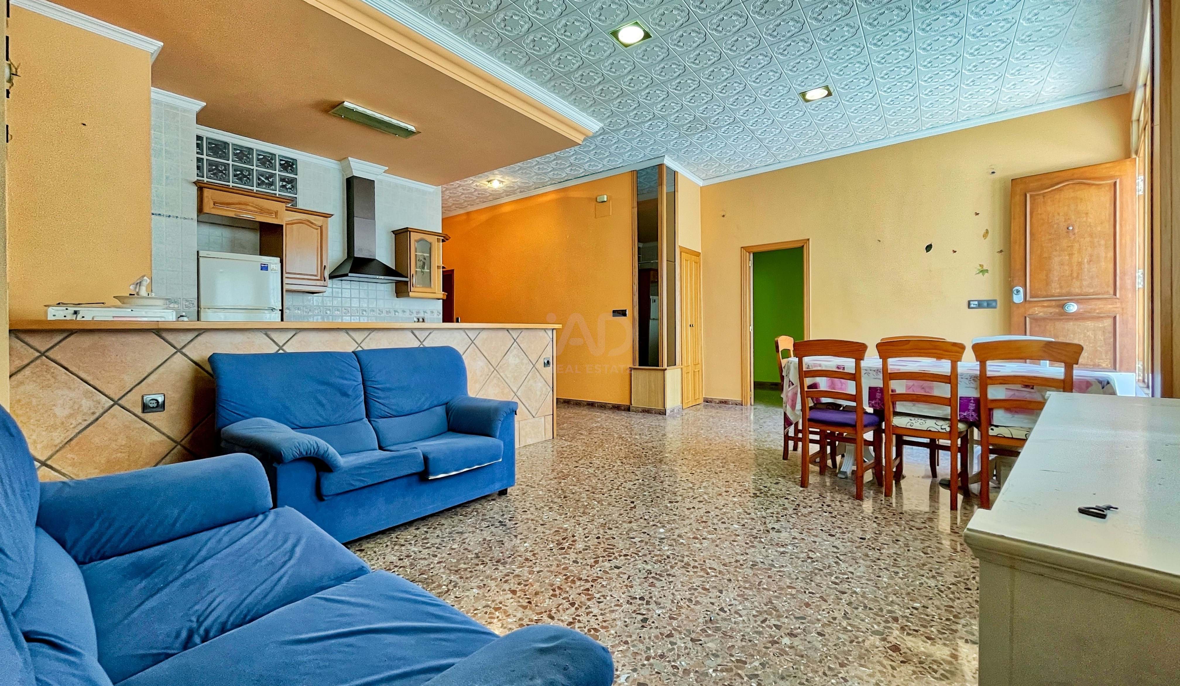 Tienda / local comercial 2 dormitorios - 210.00 m2