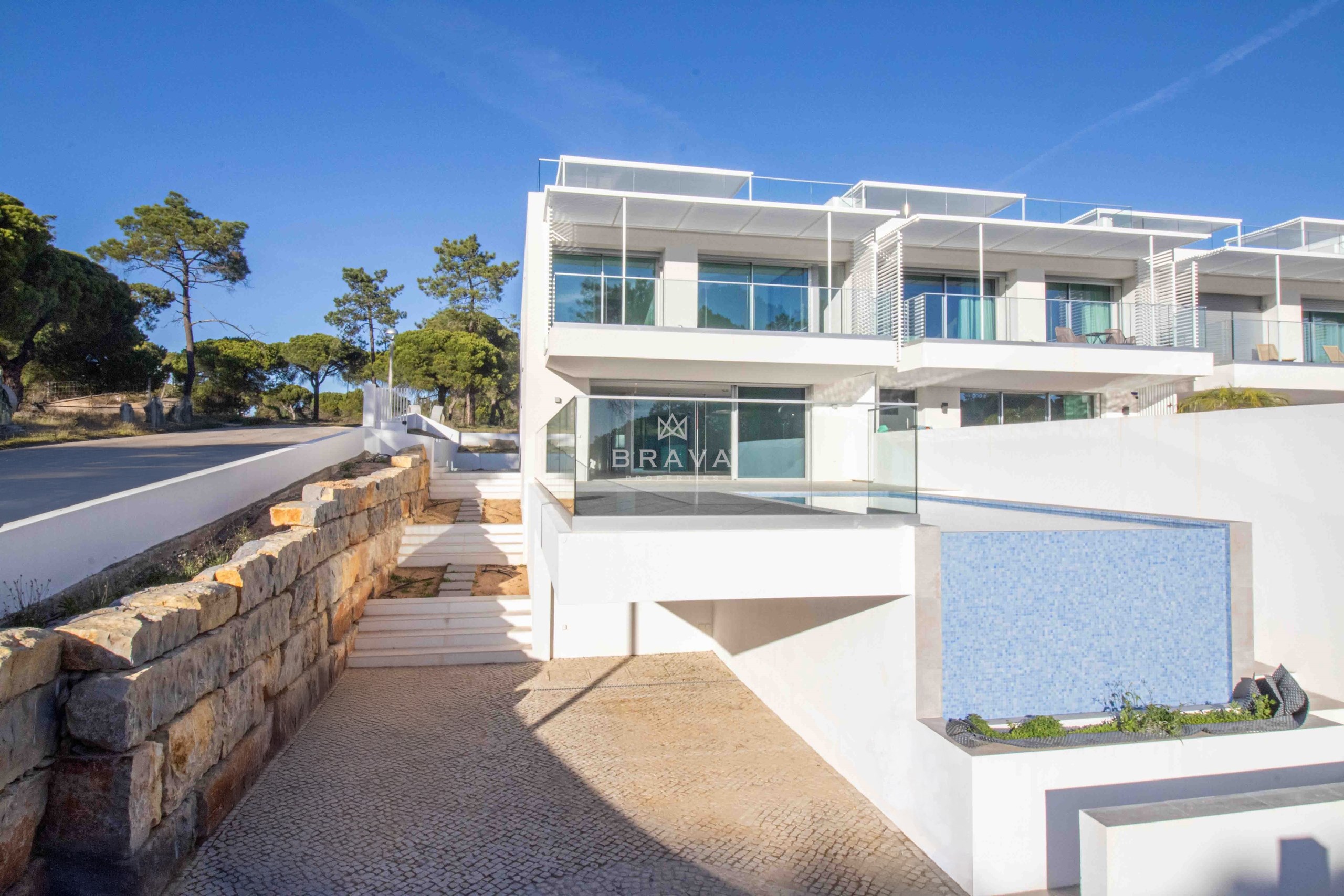 3 bedroom villa with private pool and sea views in Vilas Alvas - Almancil