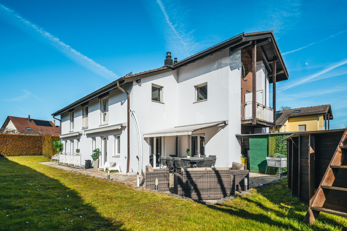 IMMO2Z EXCLUSIVITY: 5.5 ROOM SEMI-DETACHED VILLA