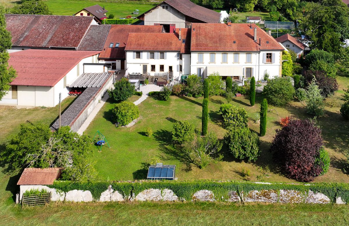 Your new life begins here, in a warm setting where space, light, charm and comfort meet