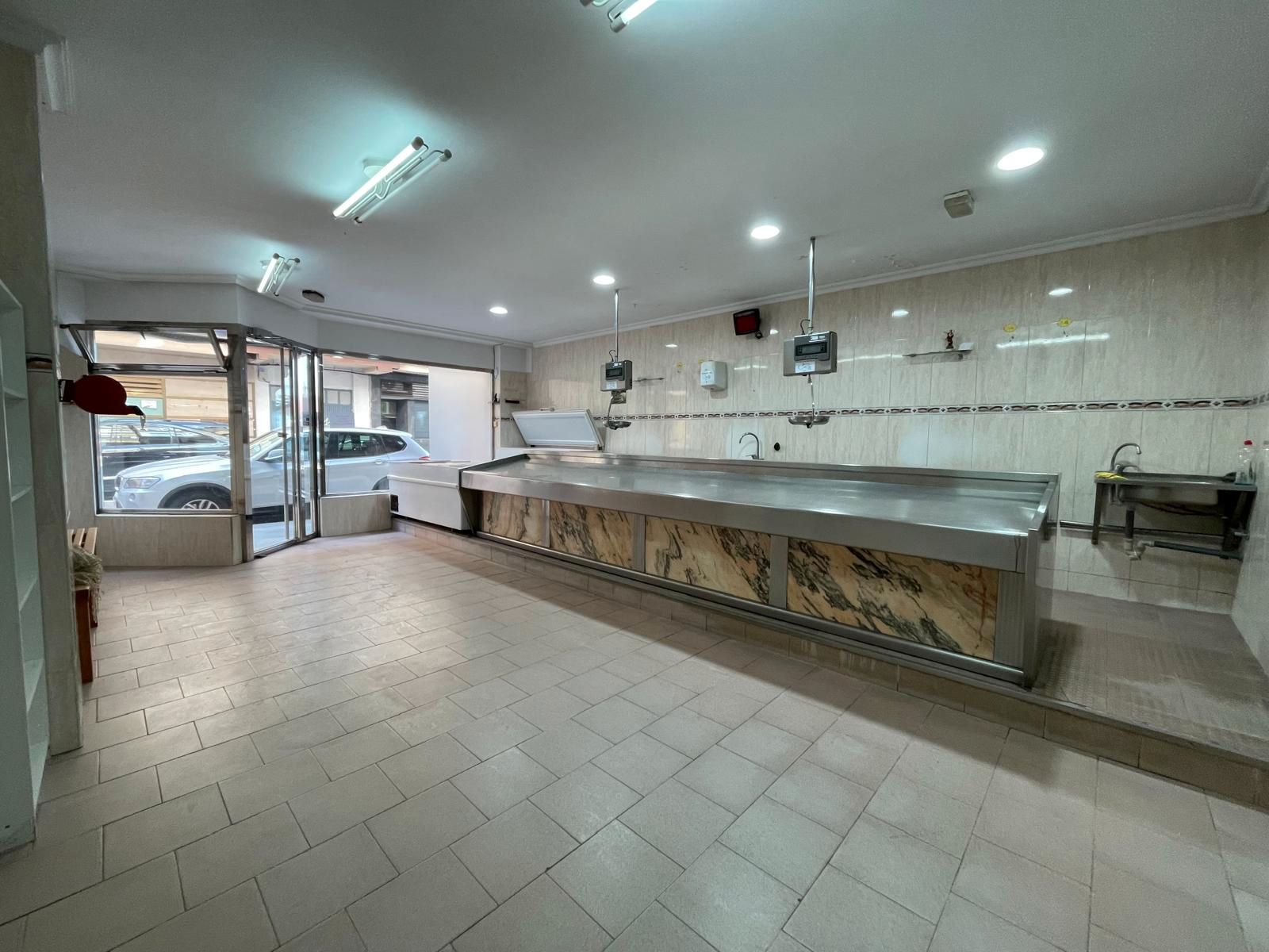 Commercial for sale in Valladolid, Spain