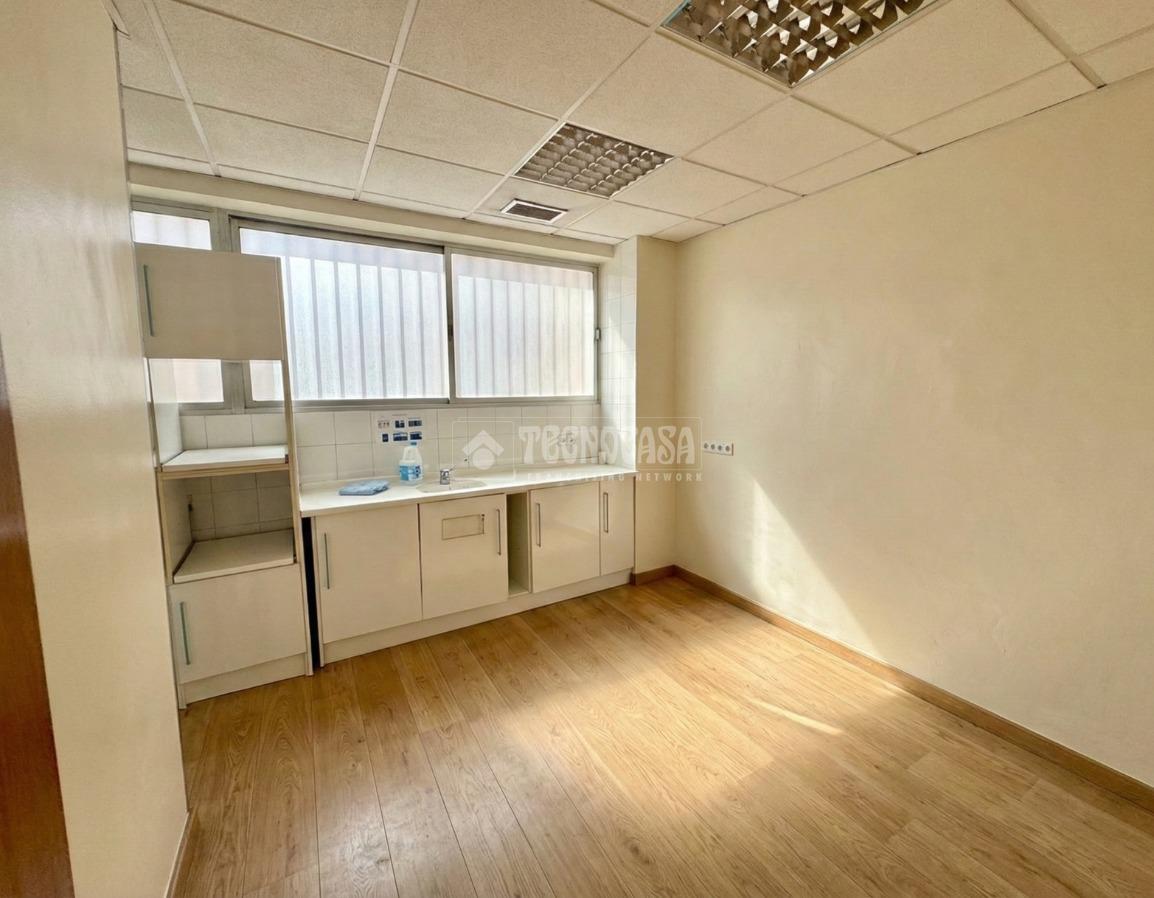 Commercial for sale in Madrid, Spain