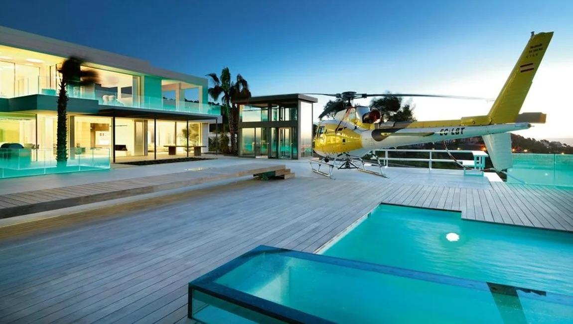 Helipad and High-End Luxury Exceptional LUXURY VILLA in Son Vida with views over Palma and the Mediterranean with Helipad