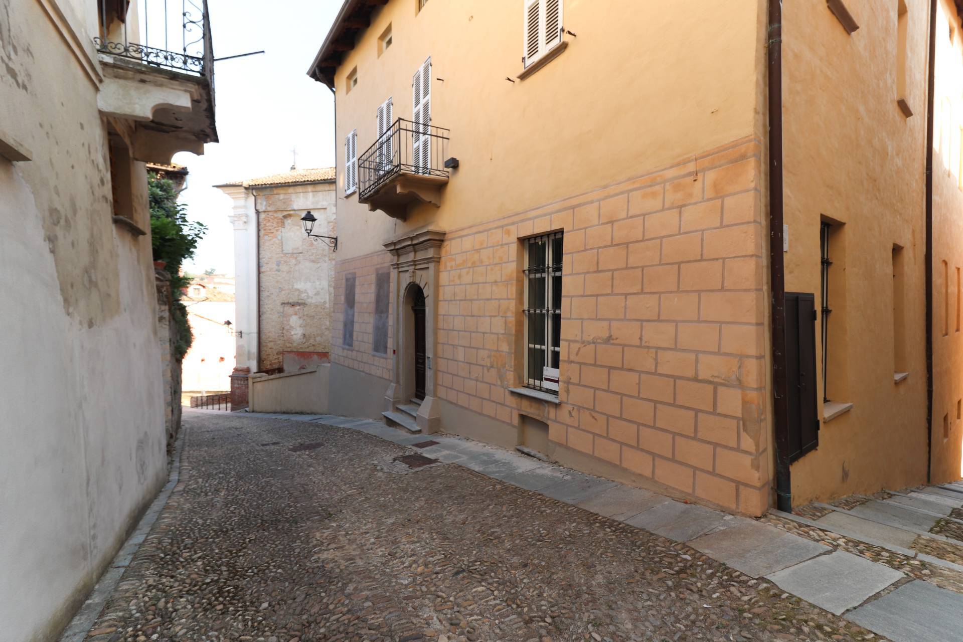 Building for sale, Via S. Marzano (Costigliole d'Asti, Italy)