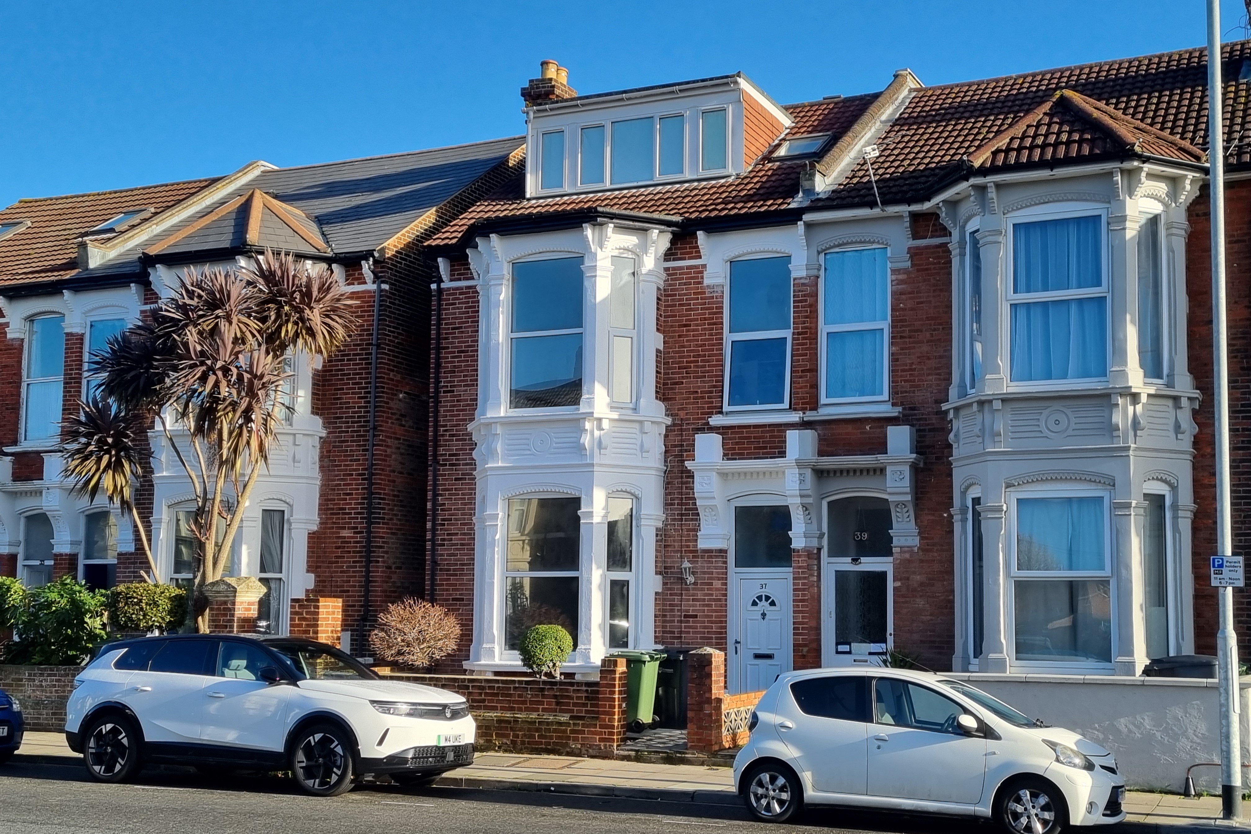 Semi-Detached House: for sale in Southsea