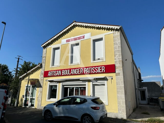 Commercial for sale in Rochefort, France
