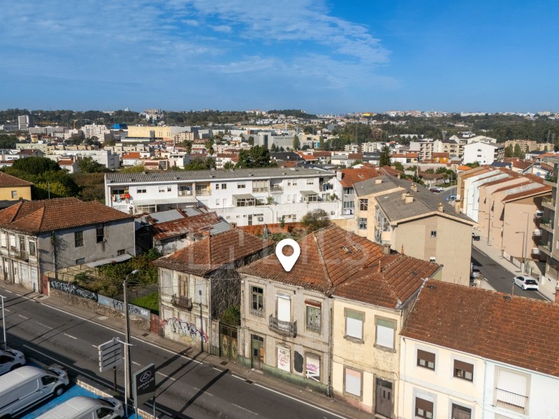 Building with land with PPA approved for 9 apartments, in Gondomar