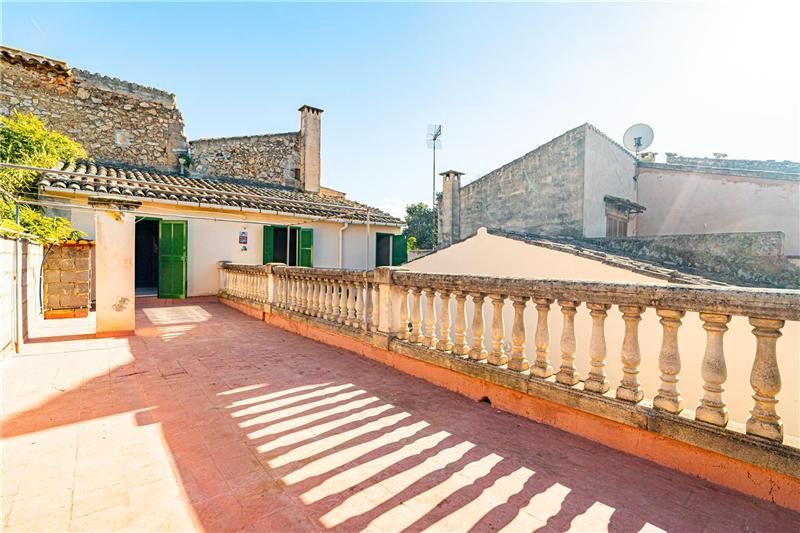 Home for sale in Petra, Spain