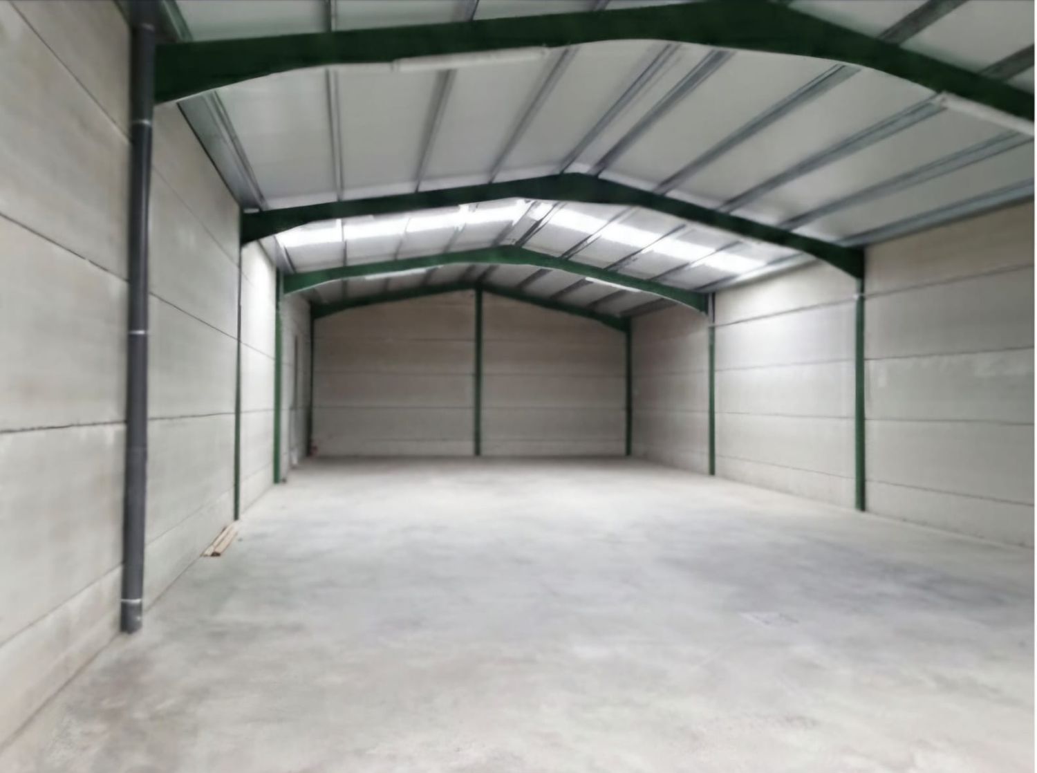 Commercial for sale in Valdepeñas, Spain