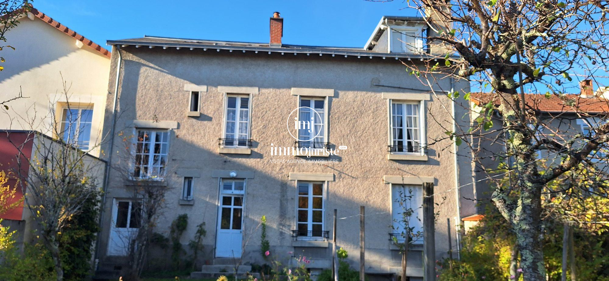 Building for sale in Limoges, France