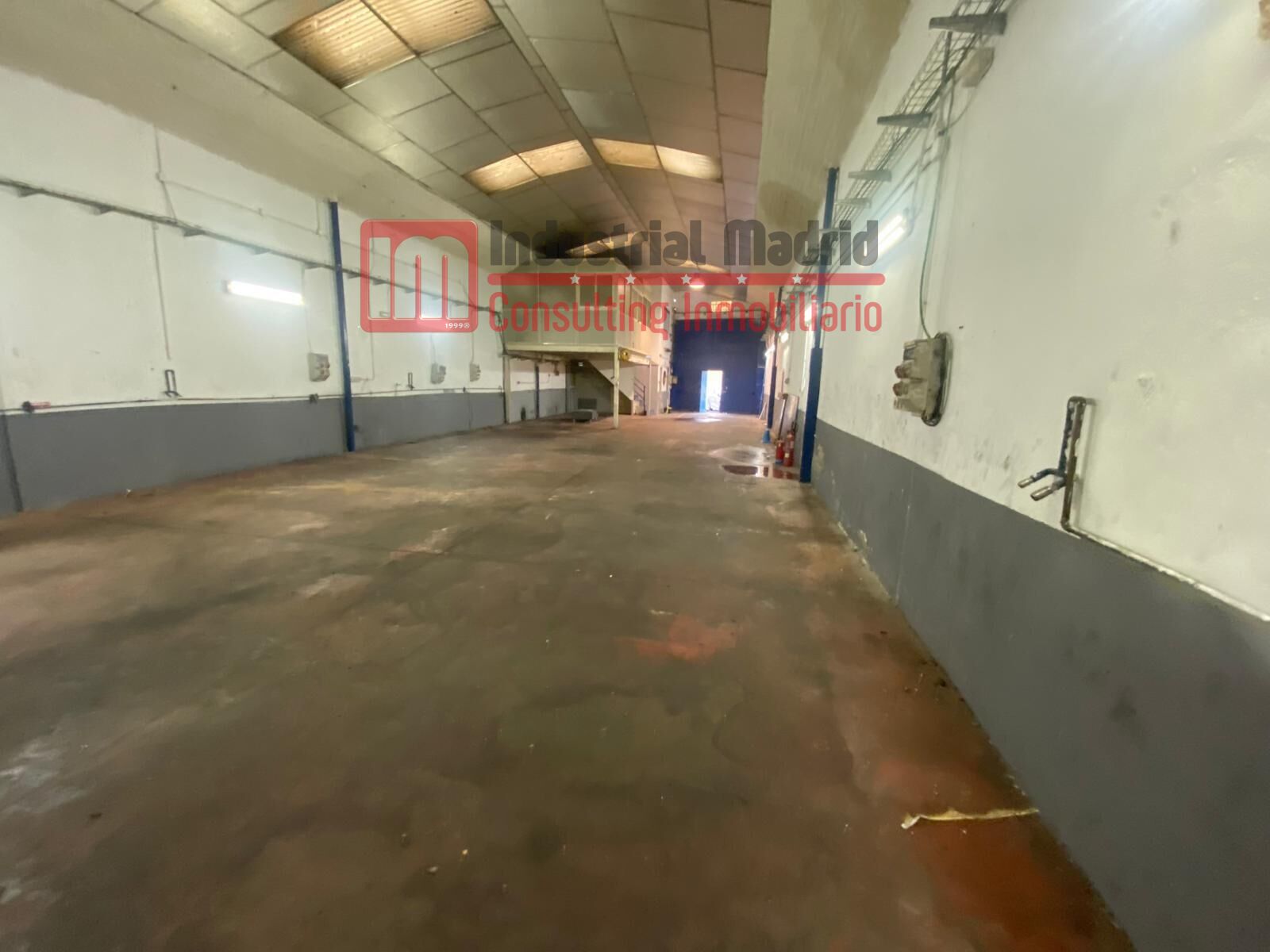 Industrial warehouse for sale in Arganda