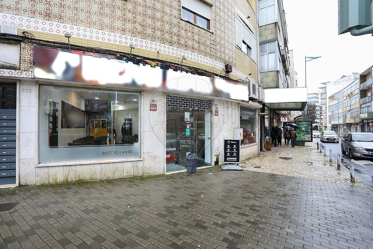 Commercial for sale in Amadora, Portugal