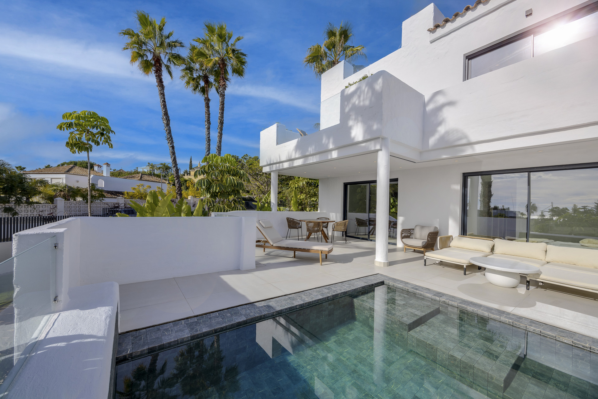 AWARD WINNING LUXURY REAL ESTATE AGENCY, ELEGANT CONTEMPORARY VILLA WITH SEA VIEWS