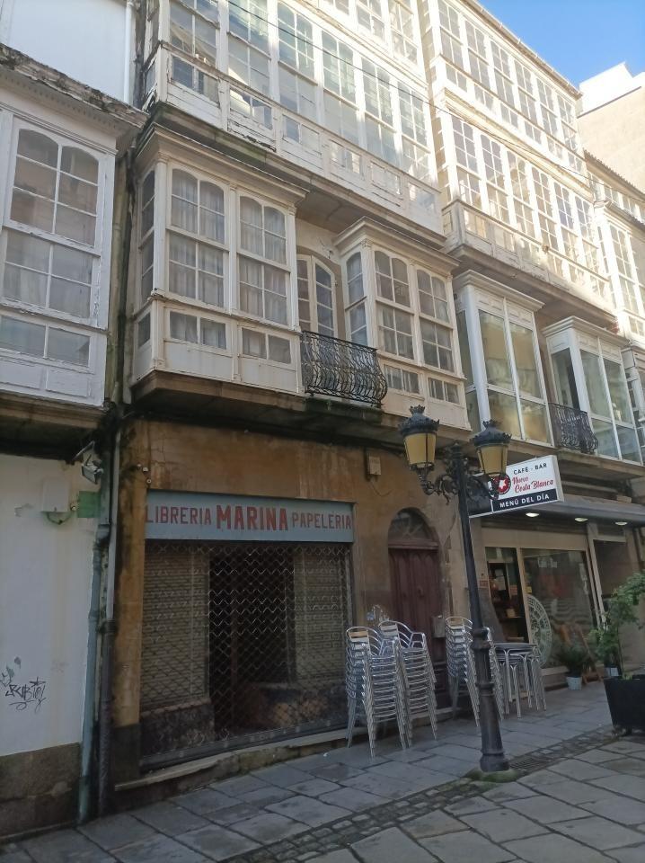 Sale of building in Ferrol, Galiano street