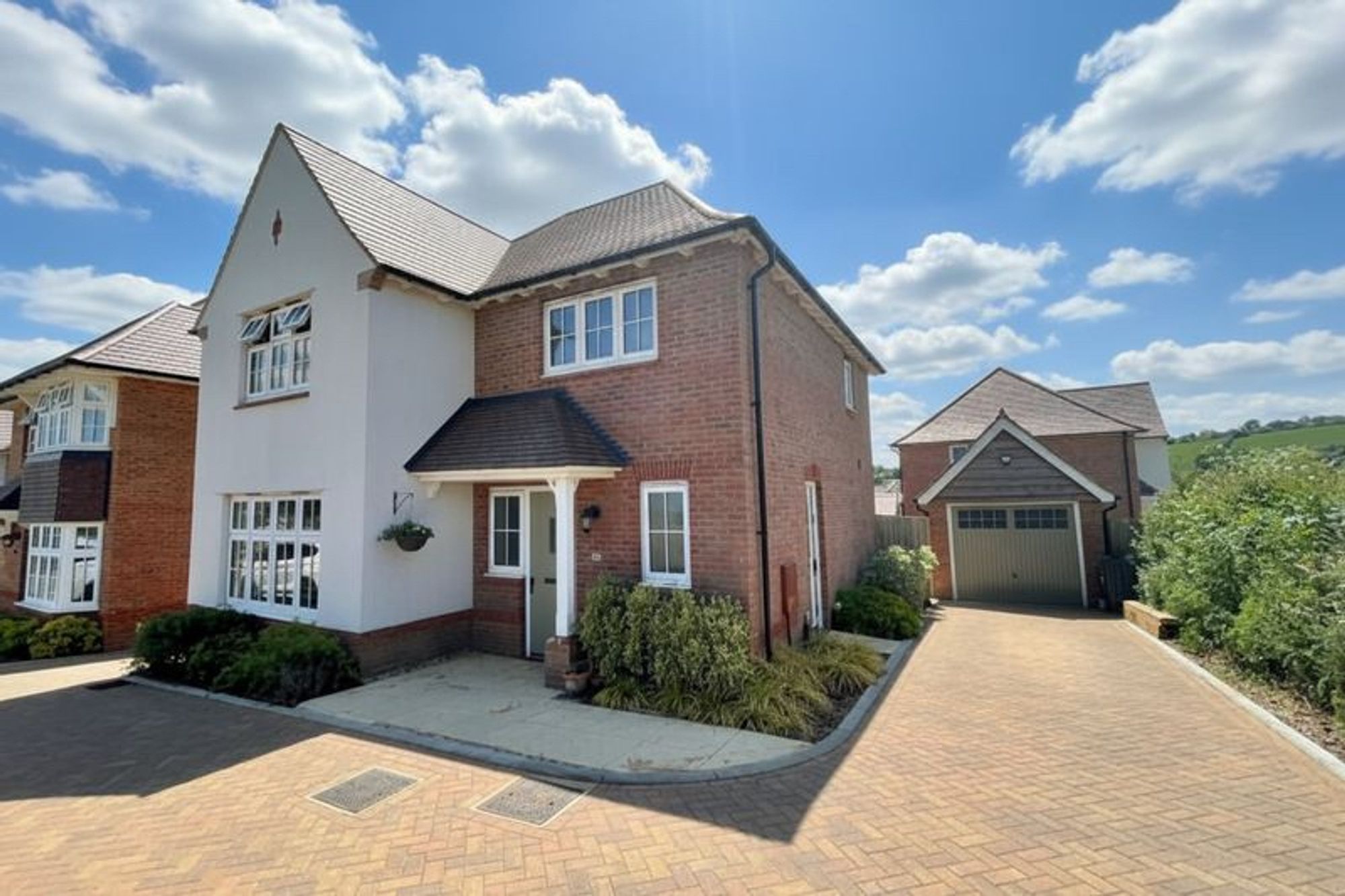Detached House: for sale in Exeter