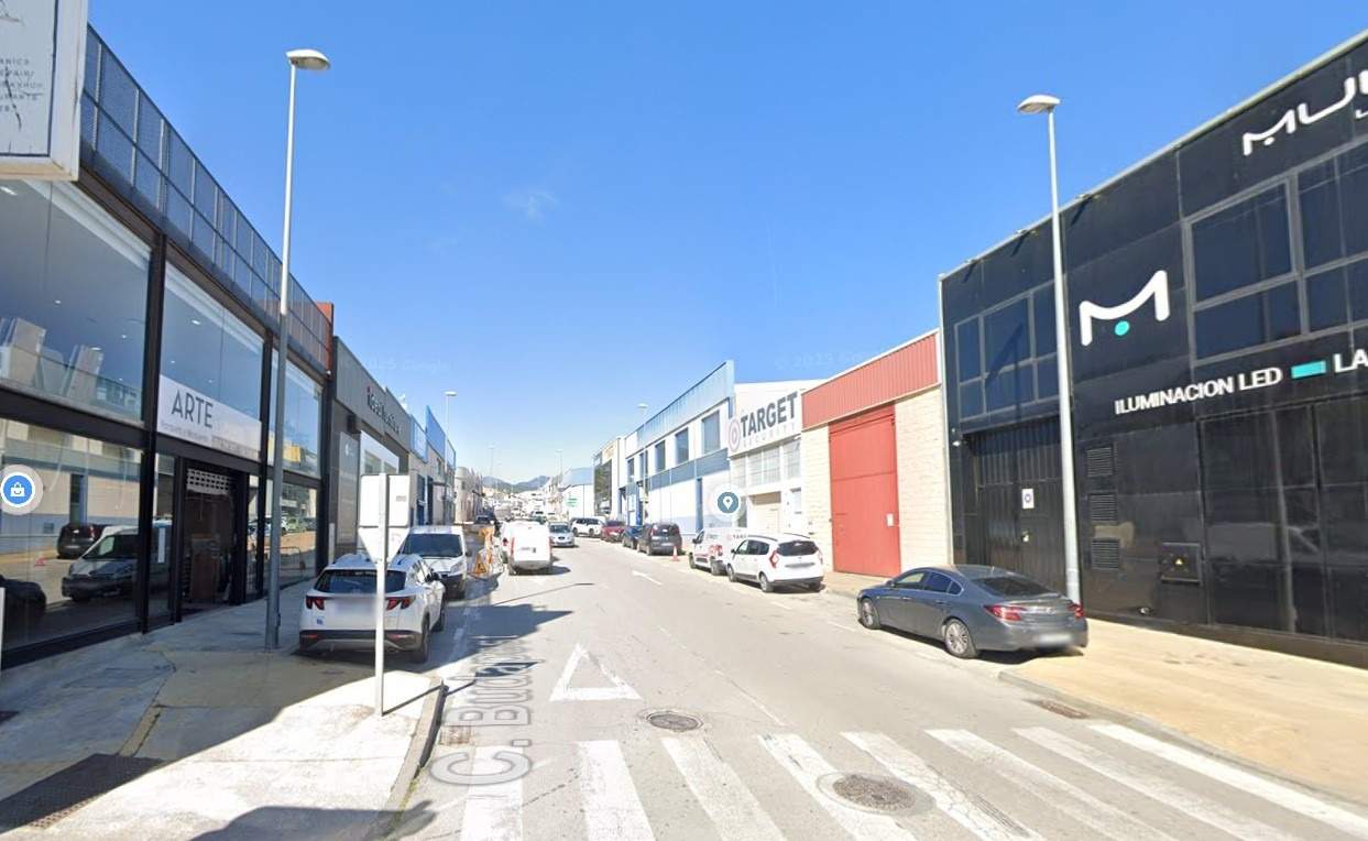 INDUSTRIAL WAREHOUSE FOR SALE – POLÍGONO LA CAMPANA / SAN PEDRO ALCÁNTARA