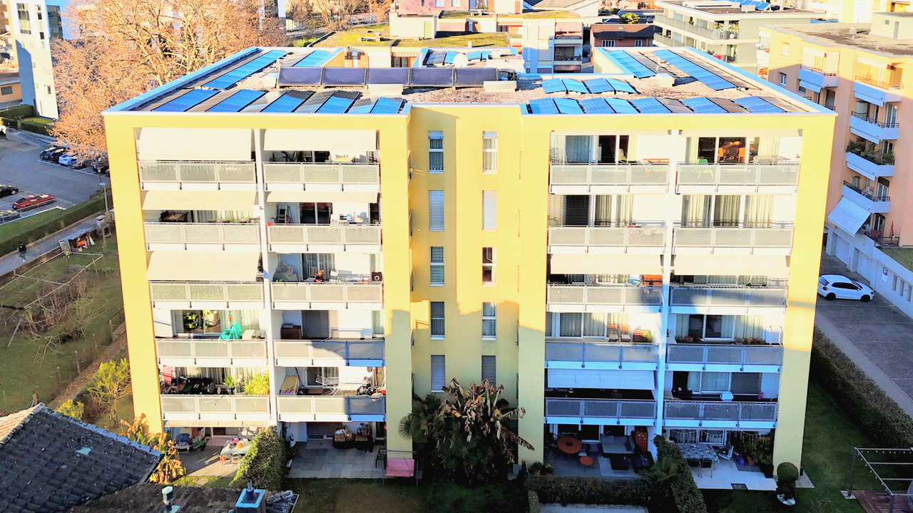 Elegant Penthouse with Panoramic Terrace near the center of Lugano